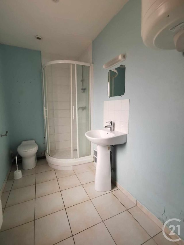 Appartement T2 à louer - 2 pièces - 34.0 m2 - LIEVIN - 62 - NORD-PAS-DE-CALAIS - Century 21 Nlgim