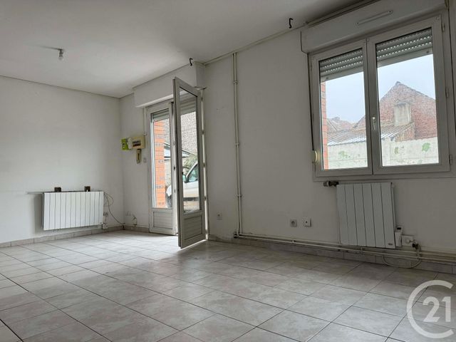 Appartement à louer - 3 pièces - 42.0 m2 - LIEVIN - 62 - NORD-PAS-DE-CALAIS - Century 21 Nlgim