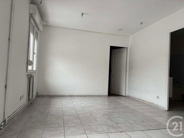 Appartement à louer - 3 pièces - 42.0 m2 - LIEVIN - 62 - NORD-PAS-DE-CALAIS - Century 21 Nlgim
