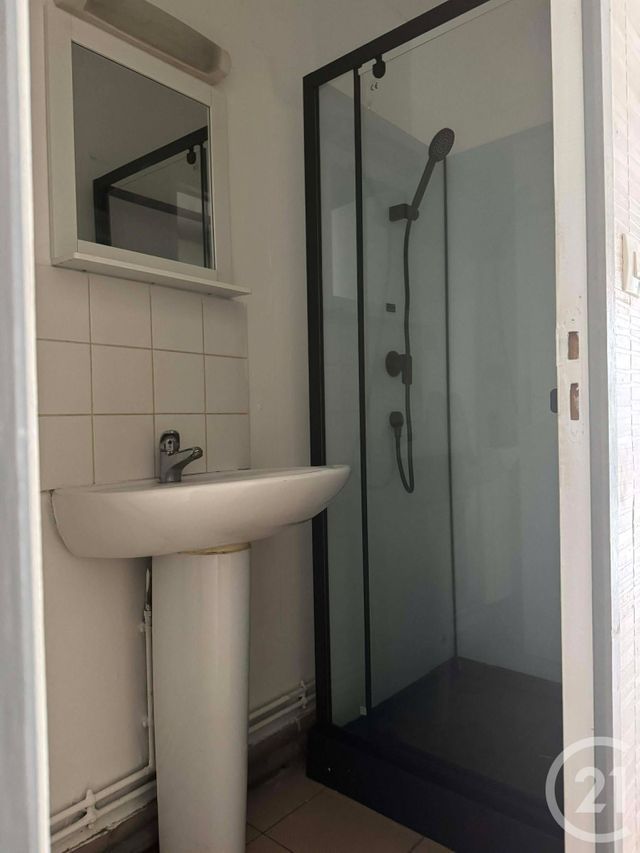 Appartement T2 à louer - 2 pièces - 24.1 m2 - ARMENTIERES - 59 - NORD-PAS-DE-CALAIS - Century 21 Nlgim