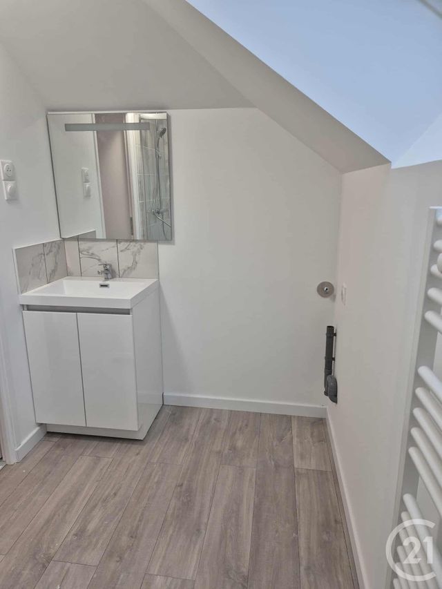 Appartement T2 à louer - 2 pièces - 40.0 m2 - SOUCHEZ - 62 - NORD-PAS-DE-CALAIS - Century 21 Nlgim