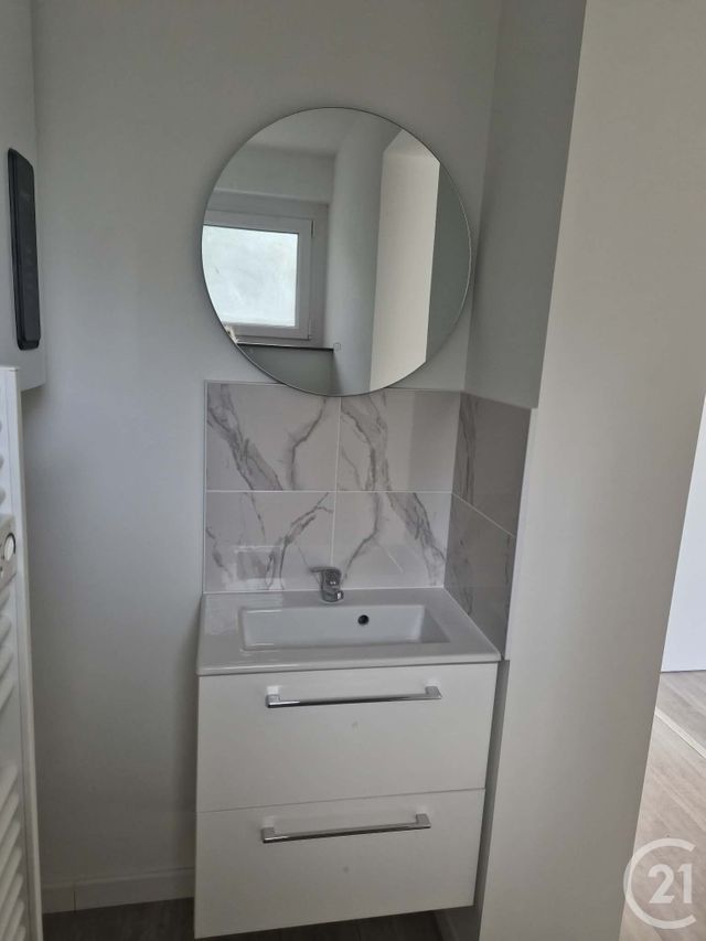 Appartement T2 à louer - 2 pièces - 45.0 m2 - SOUCHEZ - 62 - NORD-PAS-DE-CALAIS - Century 21 Nlgim