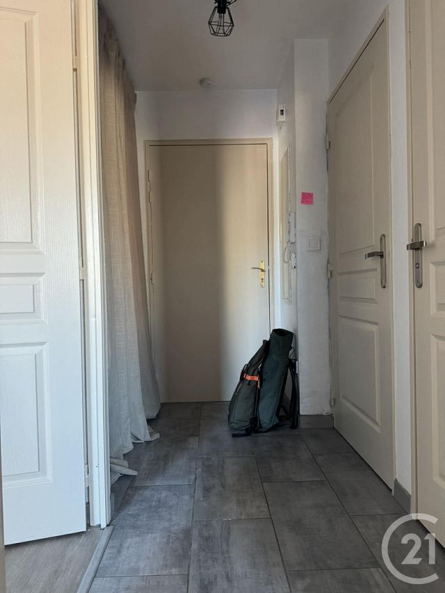 Appartement T2 à louer - 2 pièces - 41.22 m2 - BAILLEUL - 59 - NORD-PAS-DE-CALAIS - Century 21 Nlgim
