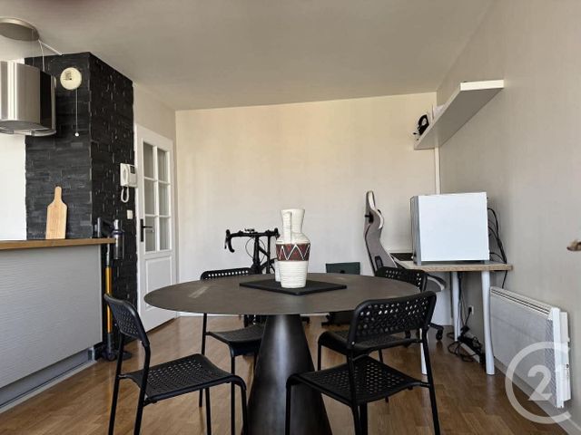 Appartement T2 à louer - 2 pièces - 45.35 m2 - ARRAS - 62 - NORD-PAS-DE-CALAIS - Century 21 Nlgim