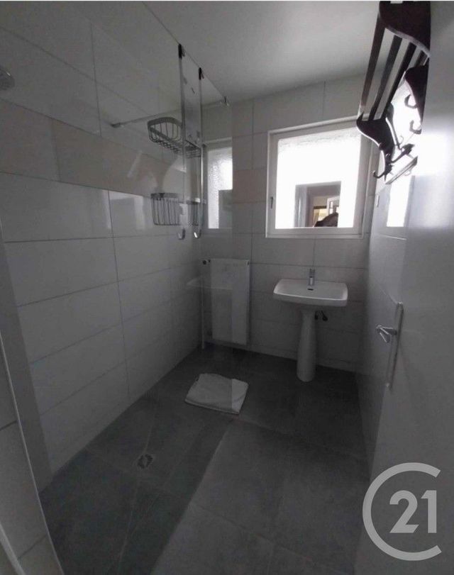 Appartement Chambre à louer - 1 pièce - 9.95 m2 - LIEVIN - 62 - NORD-PAS-DE-CALAIS - Century 21 Nlgim