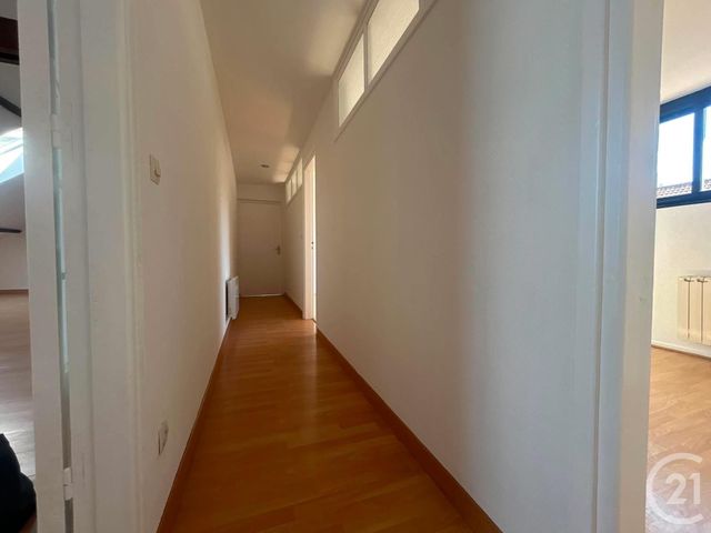 Appartement T3 à louer - 3 pièces - 74.44 m2 - LENS - 62 - NORD-PAS-DE-CALAIS - Century 21 Nlgim