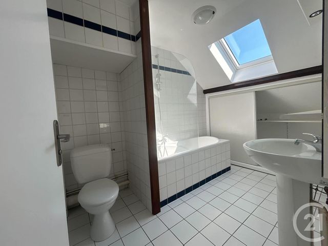 Appartement T3 à louer - 3 pièces - 74.44 m2 - LENS - 62 - NORD-PAS-DE-CALAIS - Century 21 Nlgim