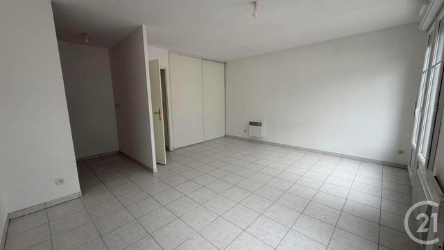 Appartement Studio à louer - 1 pièce - 31.0 m2 - LIEVIN - 62 - NORD-PAS-DE-CALAIS - Century 21 Nlgim