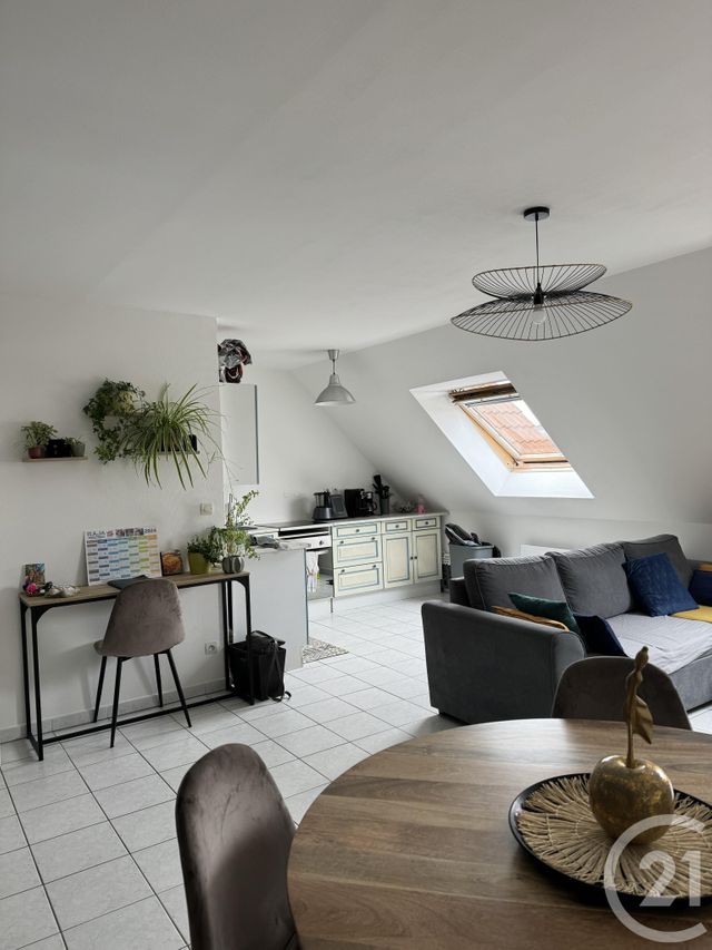 Appartement à louer - 3 pièces - 66.94 m2 - LIEVIN - 62 - NORD-PAS-DE-CALAIS - Century 21 Nlgim