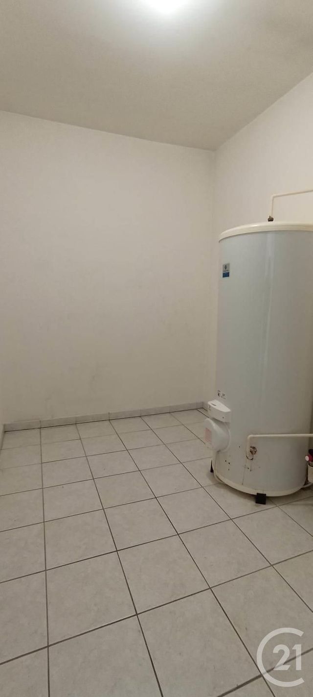 Appartement à louer - 3 pièces - 66.94 m2 - LIEVIN - 62 - NORD-PAS-DE-CALAIS - Century 21 Nlgim
