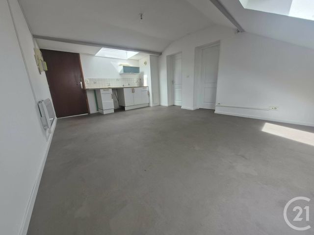 Appartement à louer - 2 pièces - 35.05 m2 - LIEVIN - 62 - NORD-PAS-DE-CALAIS - Century 21 Nlgim