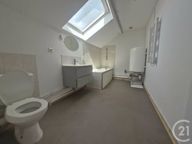 Appartement à louer - 2 pièces - 35.05 m2 - LIEVIN - 62 - NORD-PAS-DE-CALAIS - Century 21 Nlgim