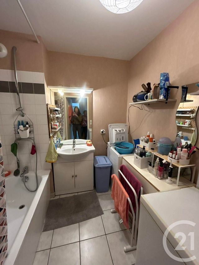 Appartement F3 à louer - 3 pièces - 54.68 m2 - GRENAY - 62 - NORD-PAS-DE-CALAIS - Century 21 Nlgim