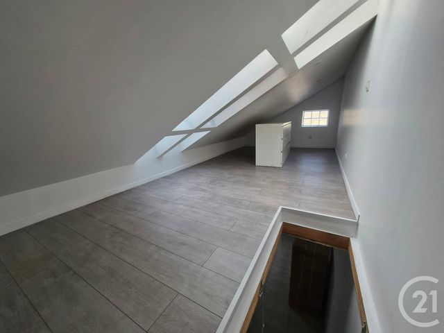 Appartement F1 bis à louer - 2 pièces - 30.95 m2 - LENS - 62 - NORD-PAS-DE-CALAIS - Century 21 Nlgim