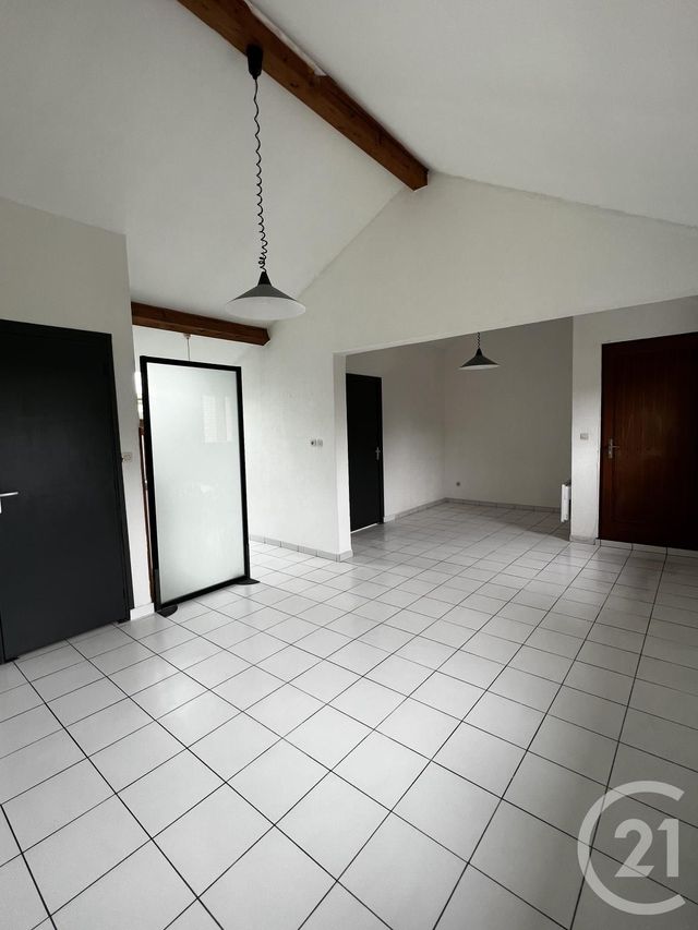 Appartement T2 à louer - 2 pièces - 38.0 m2 - LENS - 62 - NORD-PAS-DE-CALAIS - Century 21 Nlgim