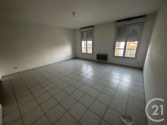 Appartement T2 à louer - 2 pièces - 52.15 m2 - LIEVIN - 62 - NORD-PAS-DE-CALAIS - Century 21 Nlgim