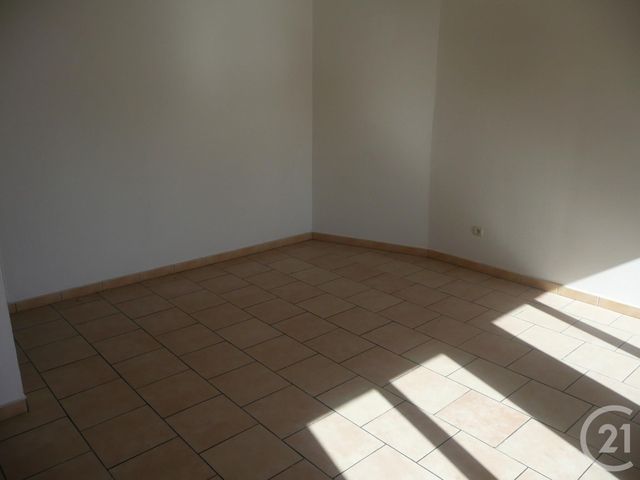 Appartement T2 à louer - 2 pièces - 40.0 m2 - WINGLES - 62 - NORD-PAS-DE-CALAIS - Century 21 Nlgim